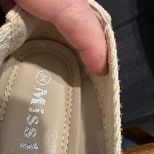 Cream Flats for Women